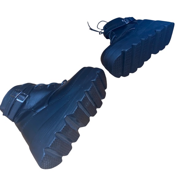 Goth platforms - Picture 4 of 4